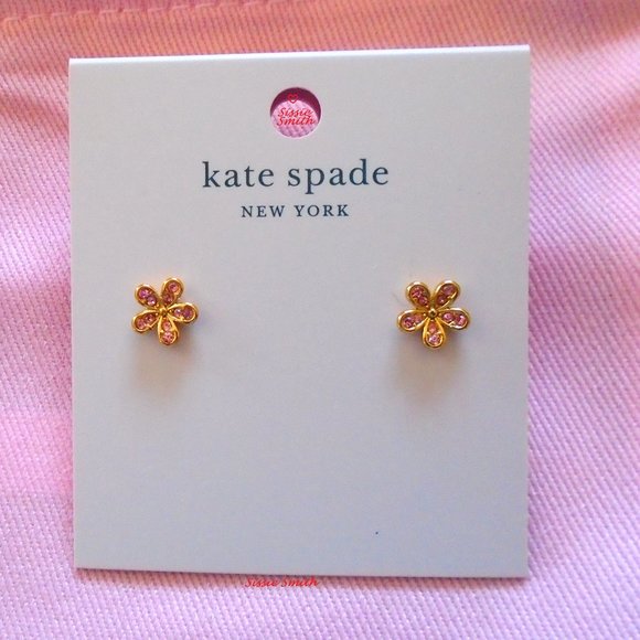♠️ Kate Spade ♠️️ Gleaming Peach Gardenia Flower Studs - Picture 2 of 7
